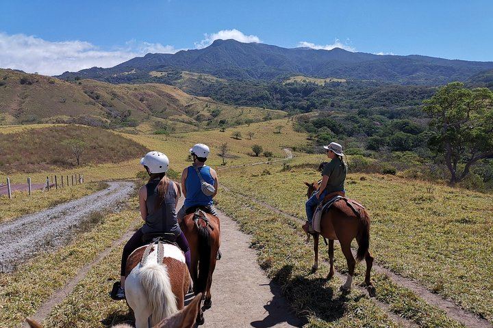Rincon de la Vieja Volcano - Horseback riding