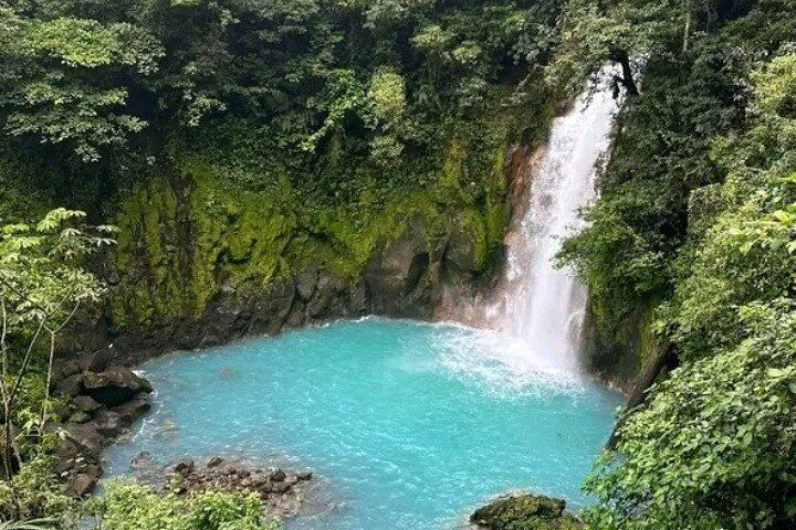 Rio Celeste Combo: River Tubing+Blue Waterfall+Exotic Wildlife
