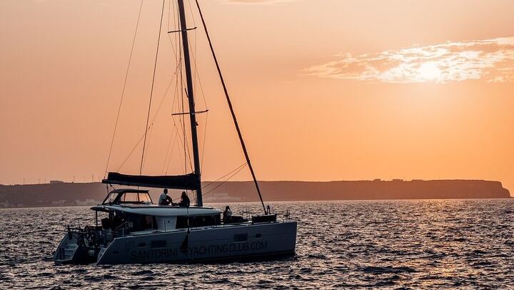 Romantic Sunset Catamaran Caldera Cruise incl. Meal & Drinks