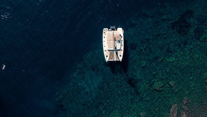 Romantic Sunset Catamaran Caldera Cruise incl. Meal & Drinks