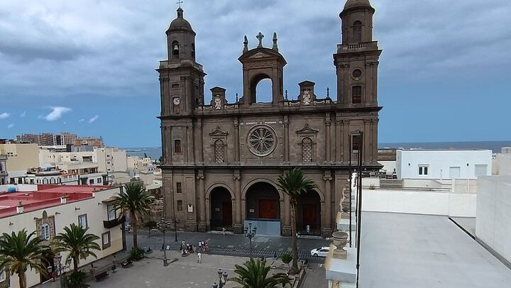 Bandama Caldera, Wine Tasting and Vegueta: Private Half-Day Tour from Las Palmas Port (1/12)
