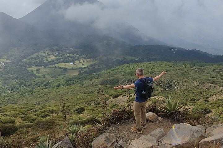 Santa Ana Volcano Hike with a Sulphur Lake and Coatepeque Lake