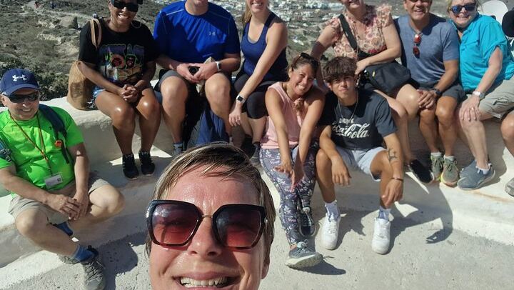 Santorini: 4hr Small Group Caldera Hike from Fira to Oia