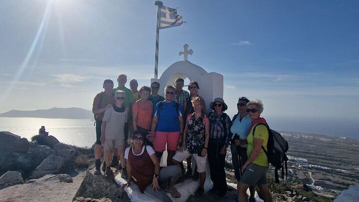 Santorini: 4hr Small Group Caldera Hike from Fira to Oia