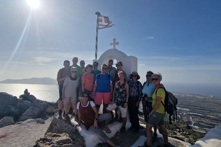 Santorini: 4hr Small Group Caldera Hike from Fira to Oia