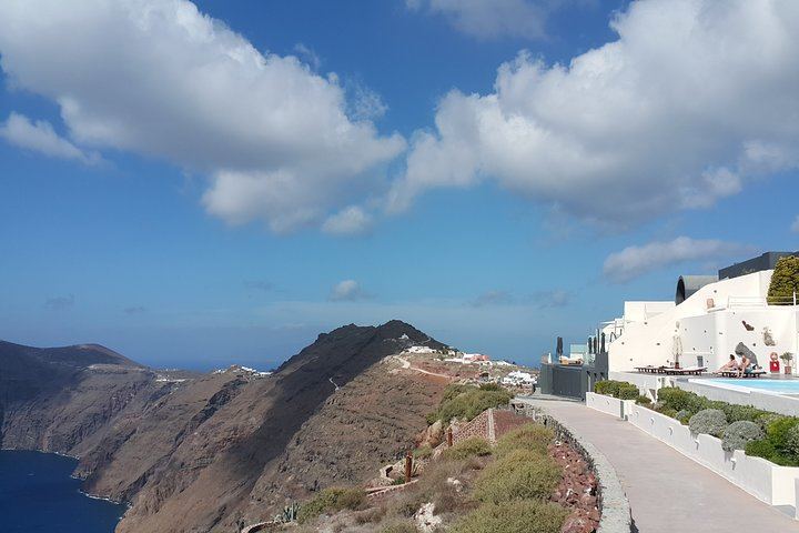 Santorini: 4hr Small Group Caldera Hike from Fira to Oia