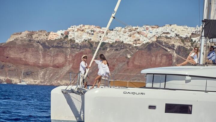 Santorini: Caldera Classic Semi-Private Cruise with BBQ & Drinks