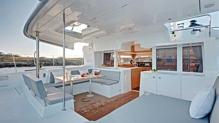 Santorini Caldera Sailing Tour with BBQ Lunch and Drinks