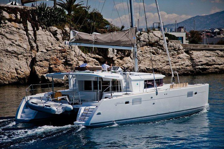 Santorini Caldera Sailing Tour with BBQ Lunch and Drinks