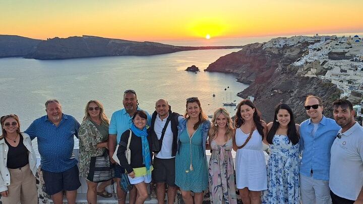 Santorini Half-Day Small Group Tour: Villages, Oia, Caldera Views