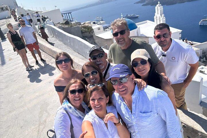 Santorini Half-Day Small Group Tour: Villages, Oia, Caldera Views