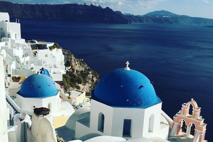 Santorini Half-Day Small Group Tour: Villages, Oia, Caldera Views