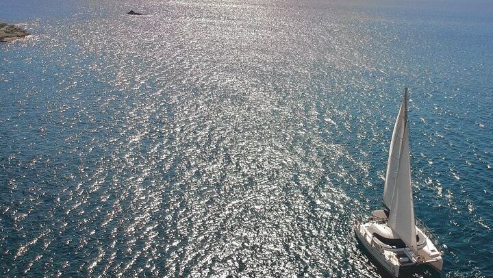 Santorini: Private Catamaran Cruise to Volcano with BBQ & Drinks