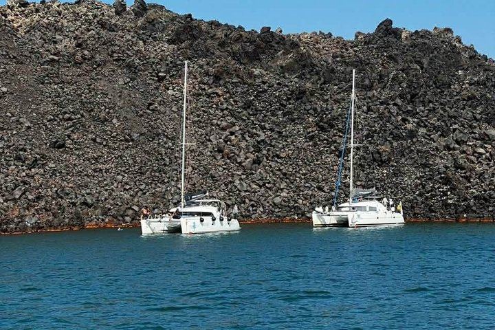 Santorini: Private Catamaran Cruise to Volcano with BBQ & Drinks