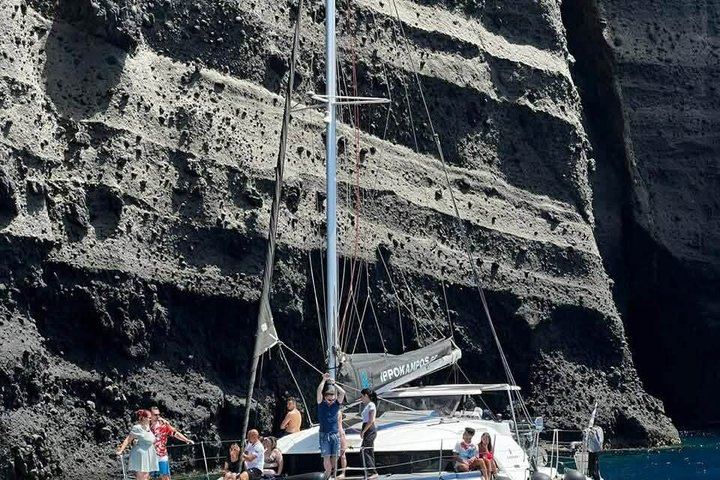 Santorini: Private Catamaran Cruise to Volcano with BBQ & Drinks