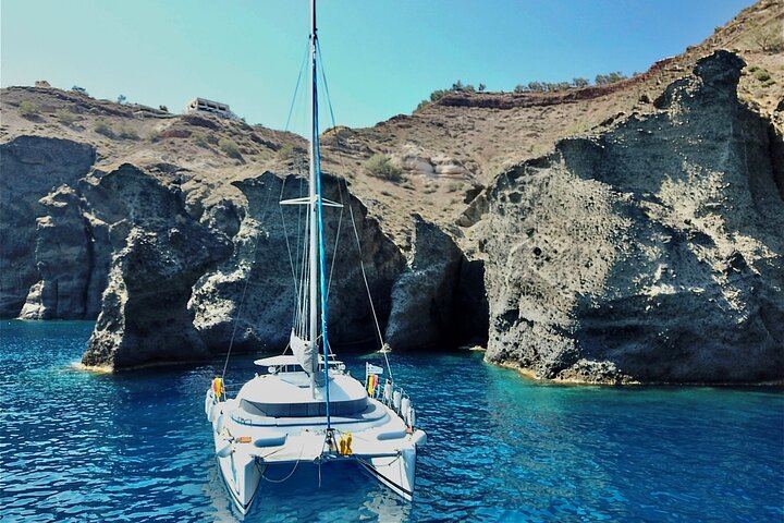 Santorini: Private Catamaran Cruise to Volcano with BBQ & Drinks