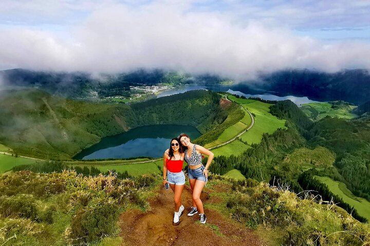 São Miguel, Azores - Private Tour 9 hours in 4 seats car "Exclusively for You"