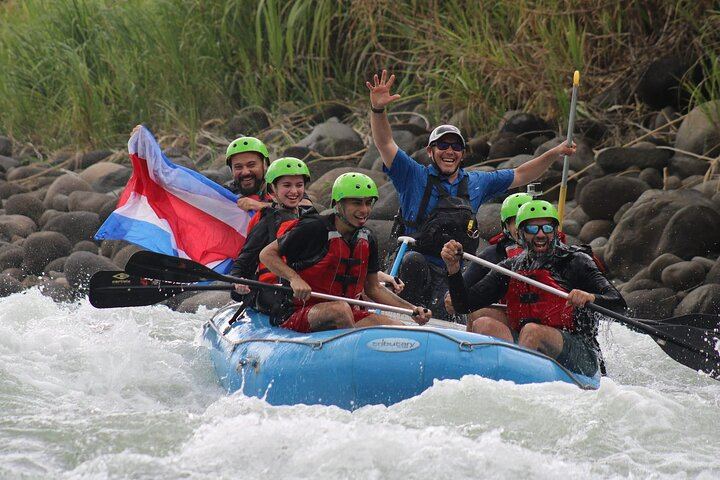 Sarapiquí River Rafting Tour – Class II–III Near Arenal