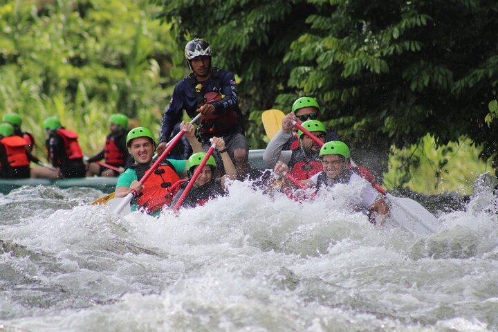 Sarapiquí River Rafting Tour – Class II–III Near Arenal