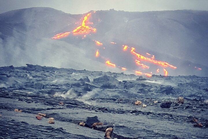 Small Group Volcano Hike with a Professional Geologist
