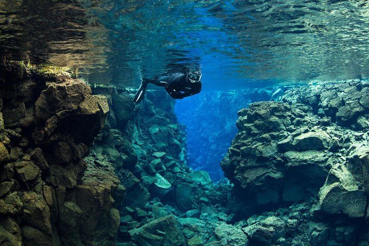 Snorkel in the unique Silfra fissure