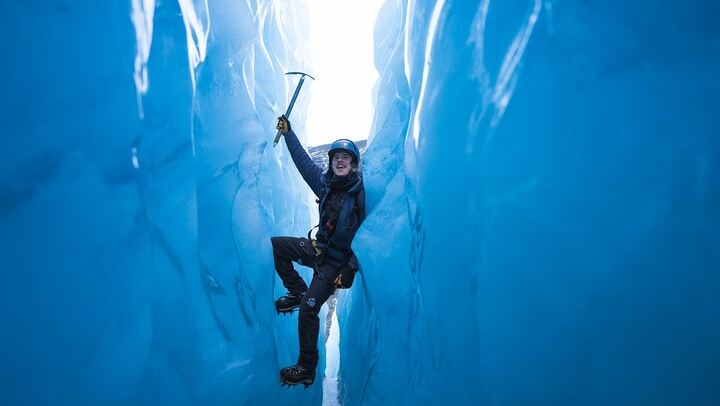 Sólheimajökull Glacier Hike & Ice Climbing Intro - Small Group