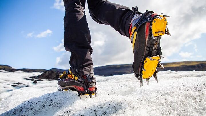 Sólheimajökull Glacier Hike – Adventure in a Small Group