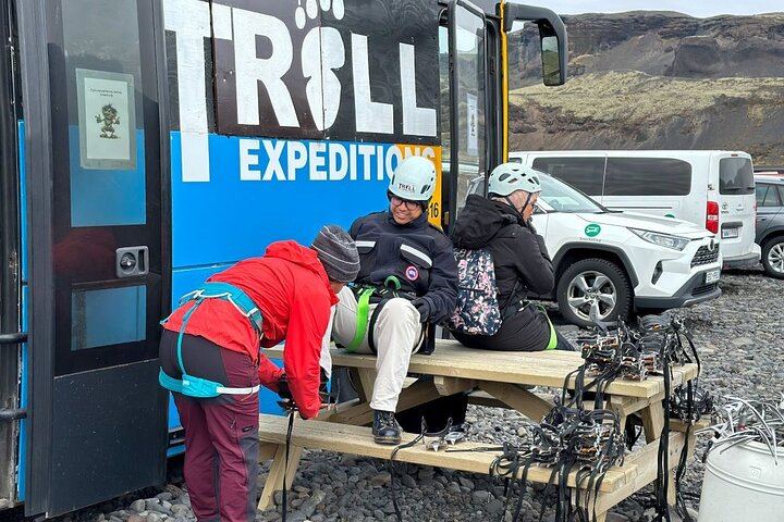 Solheimajokull Glacier 3-Hour Small-Group Hike
