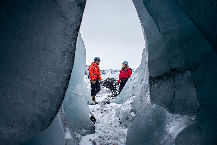 Sólheimajökull Glacier Hike – Adventure in a Small Group