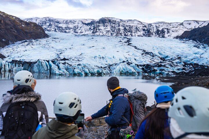 Sólheimajökull Glacier Hike & Ice Climbing Intro - Small Group