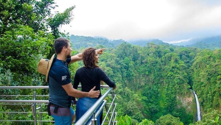Spectacular Waterfall Viewpoint