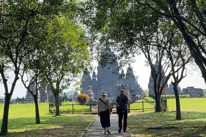 Still have time & energy to explore more temples?Here we go,there are some more temples are interesting to be explore.No need other ticket to enjoy those temples.