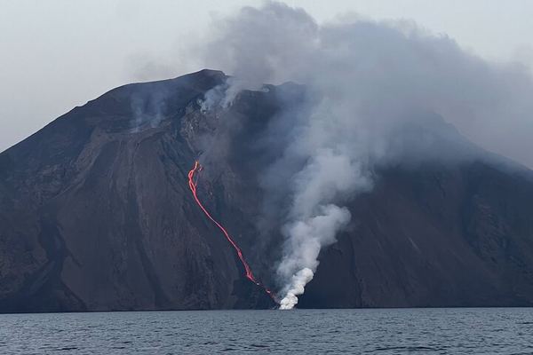 Stromboli by Night: Thirty Minutes Under the Sciara del Fuoco