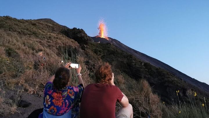 Stromboli: sunset trekking to Sciara del Fuoco - Ashàra