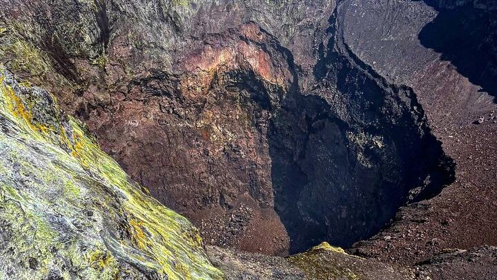 Summit Etna North 3380mt: 4x4 and trekking