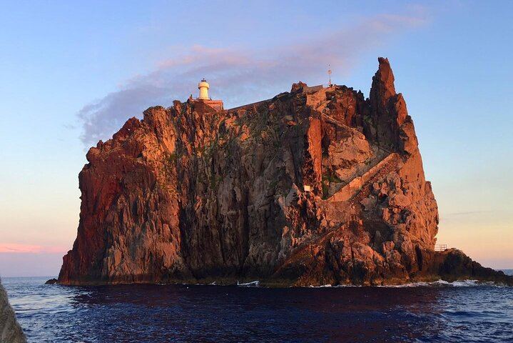 SUNSET AND STROMBOLCCHIO