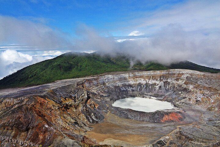 Super Combo Tour: Waterfalls Gardens + Coffee Tour + Poás Volcano