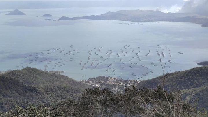 Taal Volcano Experience: Scenic Countryside and Volcano Tour