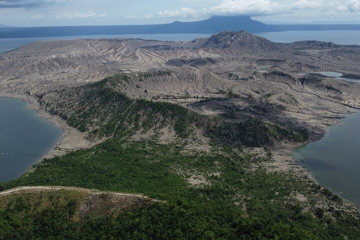 Taal Volcano Experience: Scenic Countryside and Volcano Tour