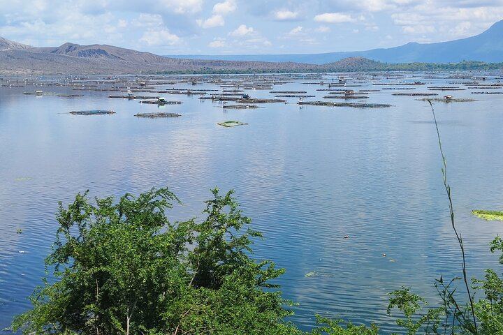 Taal Volcano Experience: Scenic Countryside and Volcano Tour