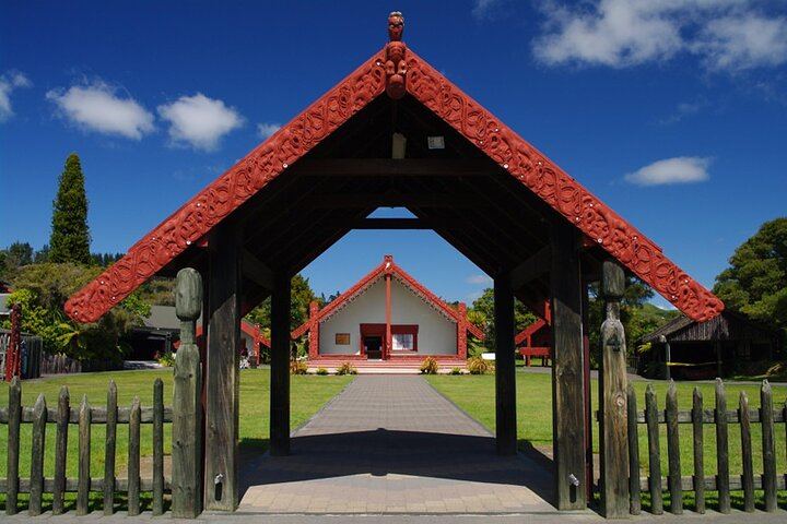 Te Puia Marae