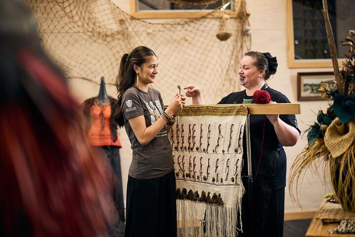 Te Puia: Te Rā Guided Experience