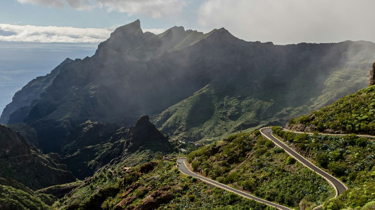 Teide via Vilaflor, with Lunch at Garachico and Masca Last