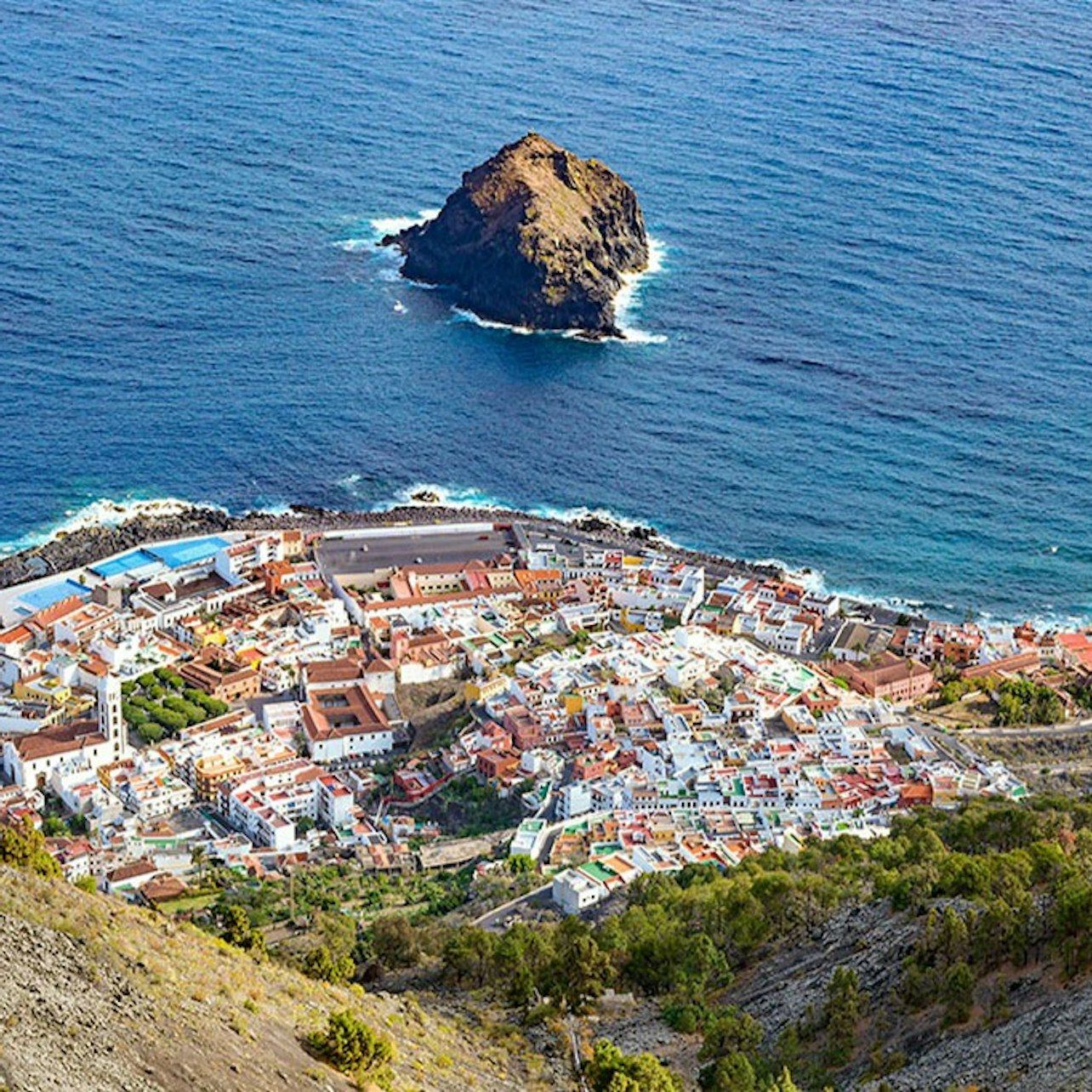 Teide in Thirty Minutes, and the 800-Year Drago at Icod