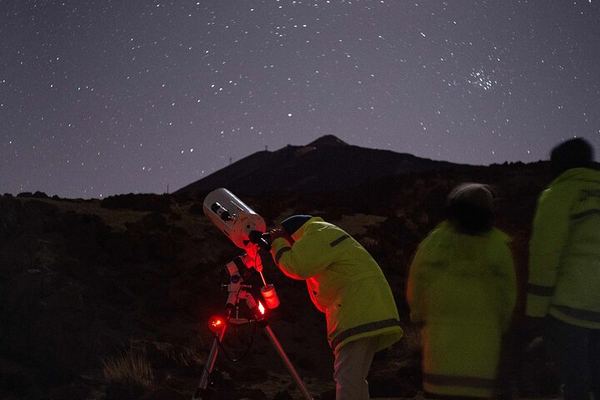 Two Telescopes at Minas de San José: Watching and Photographing