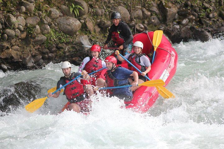 The Balsa River White Water Rafting combined with Lost Canyon canyoning for the Desafio MAMBO COMBO.