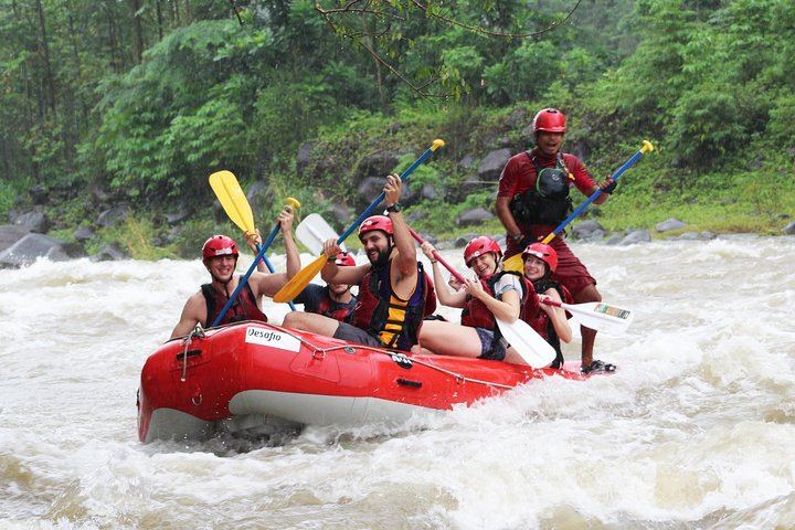 The Balsa River White Water Rafting combined with Lost Canyon canyoning for the Desafio MAMBO COMBO.