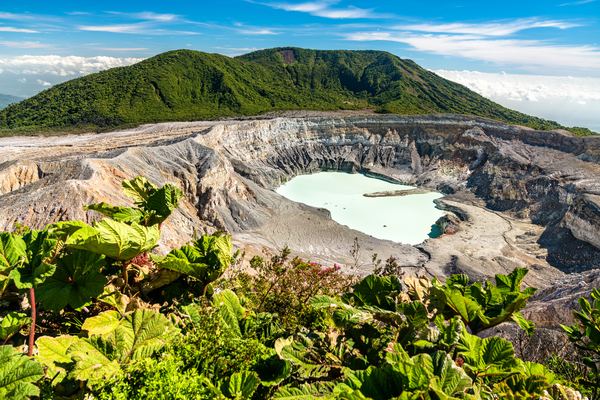 Poás & Irazú Volcanoes