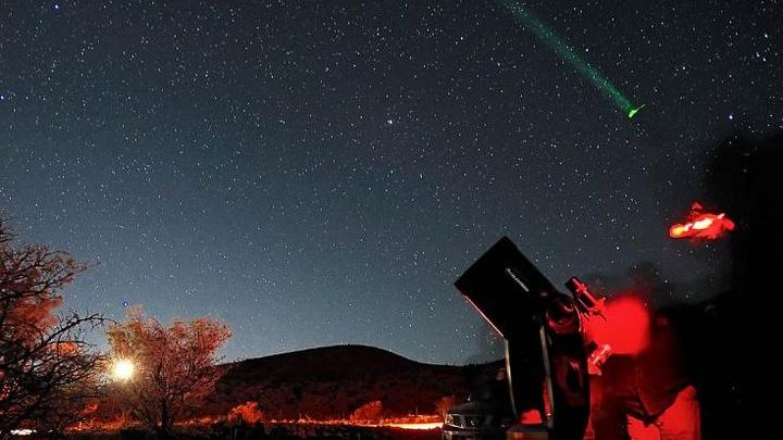 The Hawaiian night sky is revealed with your guide on Maunakea