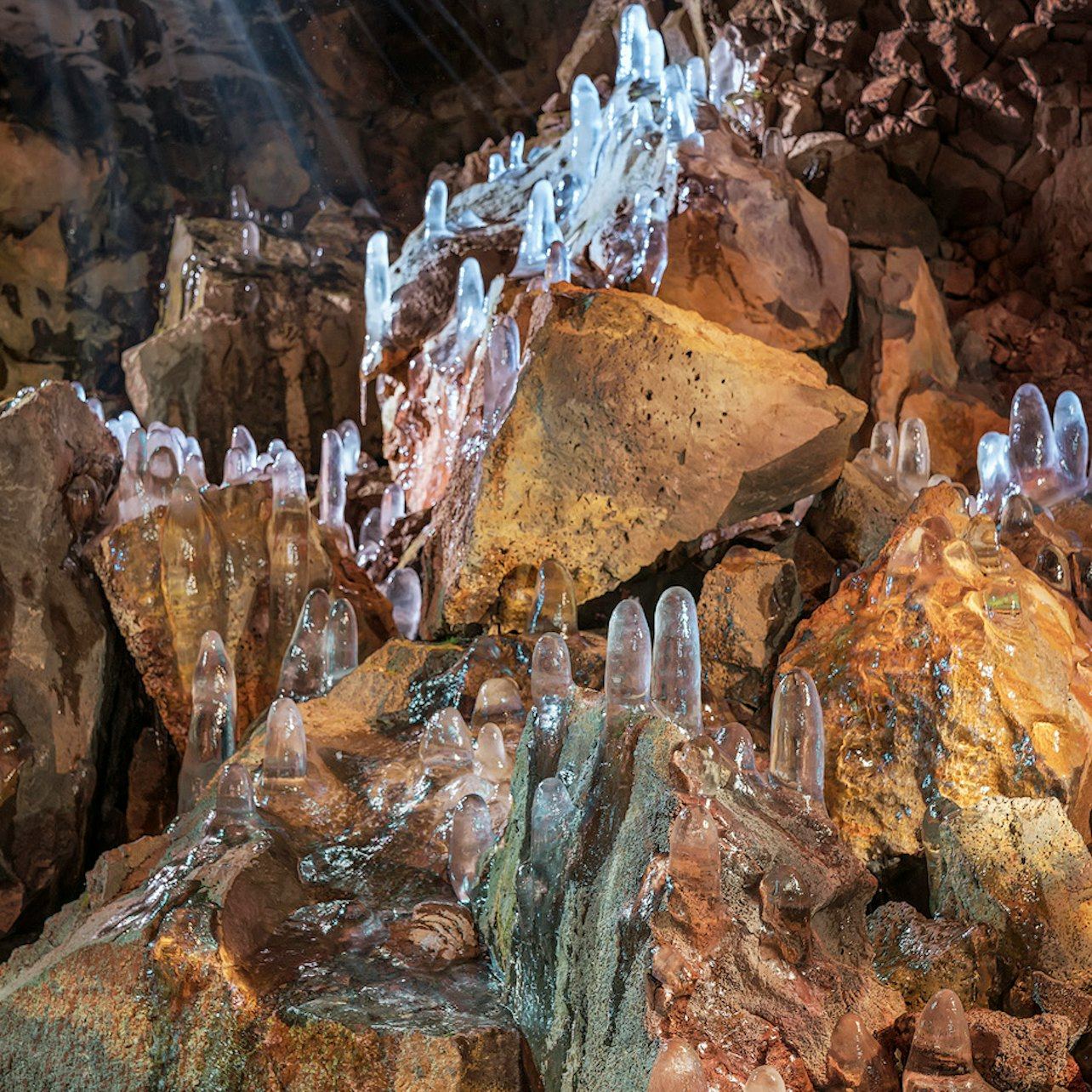 Raufarhólshellir Standard Tour, and the Ice at the Entrance